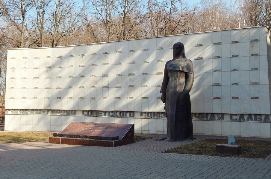 Монумент тулякам-Героям Советского Союза фото 1