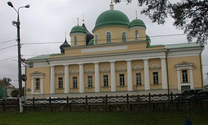 Преображенская церковь Успенского женского монастыря фото