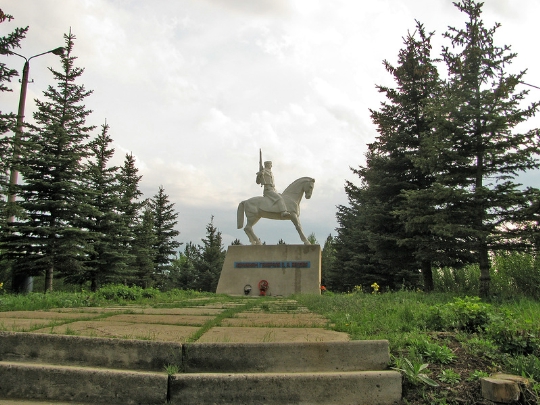 Памятник конногвардейцам генерала П.А. Белова фото 2