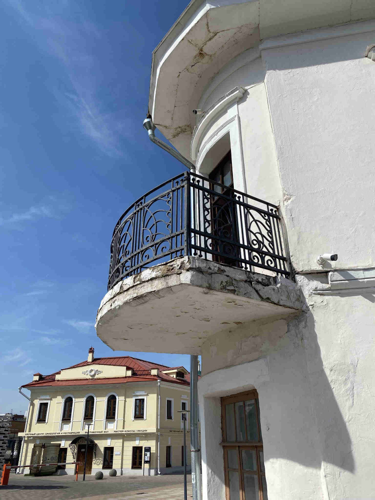 Балкон дома по ул. Металлистов