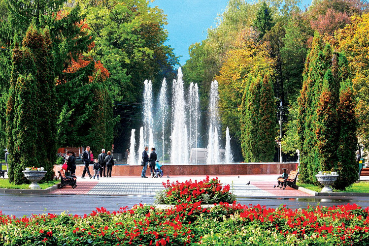 Центральный парк культуры и отдыха им. П.П. Белоусова фото 2
