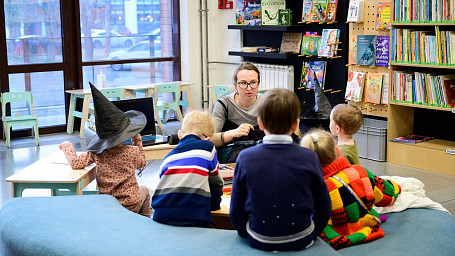 Детский книжный клуб 6-8 лет «Волшебный шкаф»