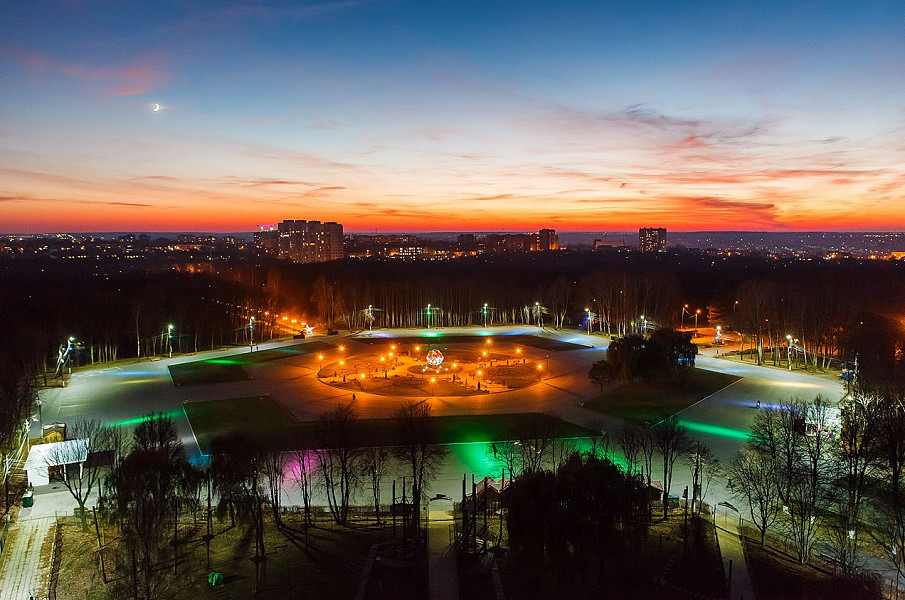 Центральный парк культуры и отдыха им. П.П. Белоусова фото 1