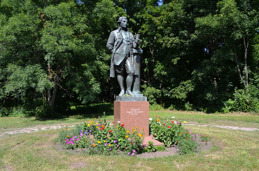 Памятник А.Т. Болотову фото 1