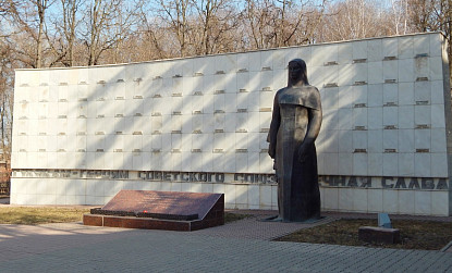 Монумент тулякам-Героям Советского Союза фото