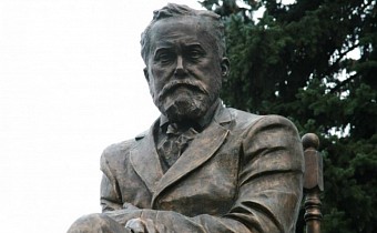 Памятник Глебу Успенскому