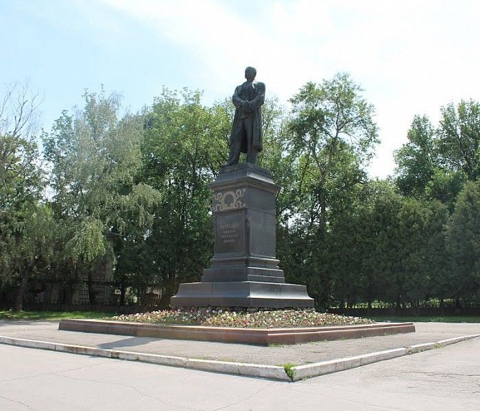 Памятник В.В. Вересаеву фото 1