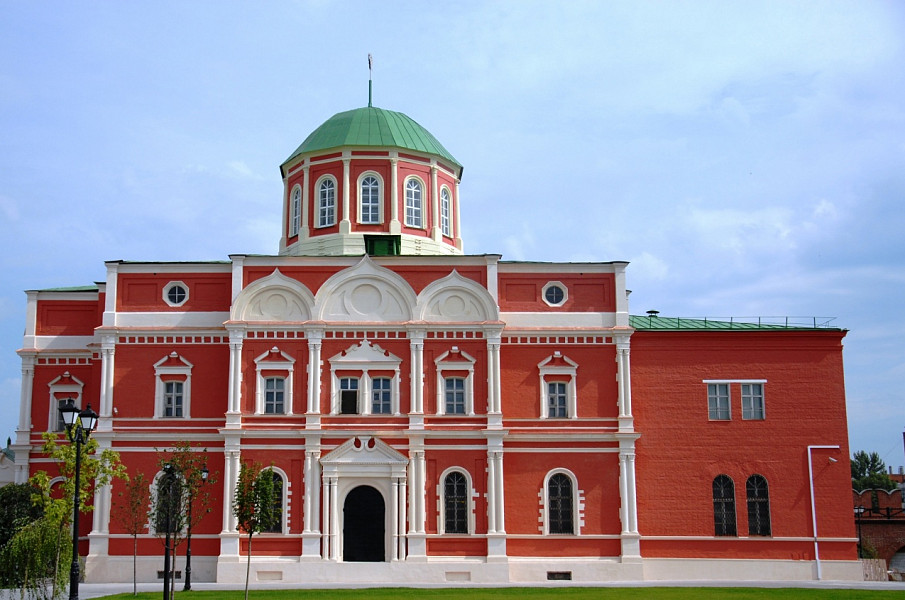 Тульский государственный музей оружия (здание в Тульском кремле) фото 1