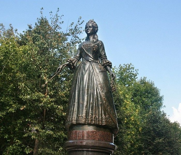 Памятник Екатерине Великой фото 1