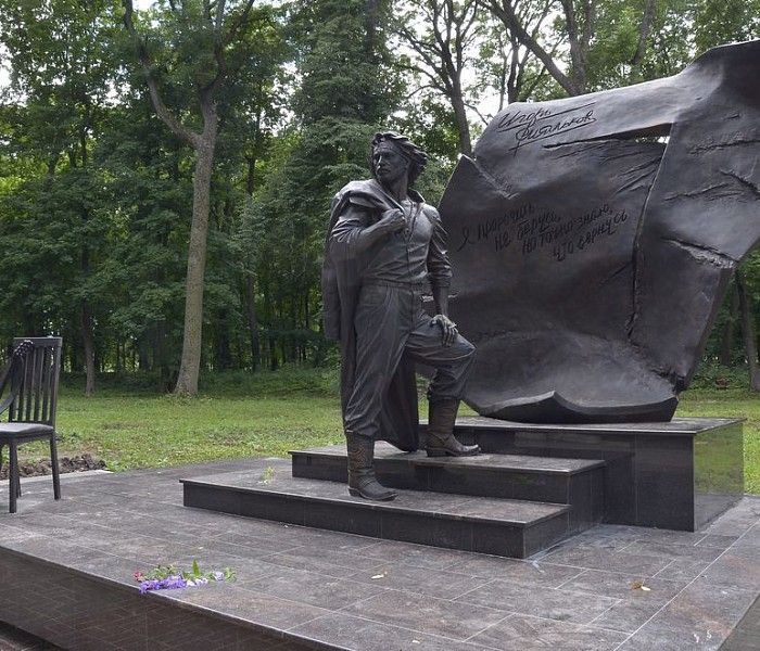 Памятник Игорю Талькову фото 1